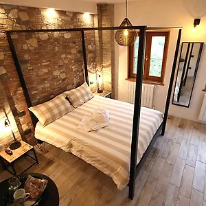  Bed & Breakfast La Maesta'
